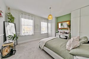 Bedroom- click for photo gallery